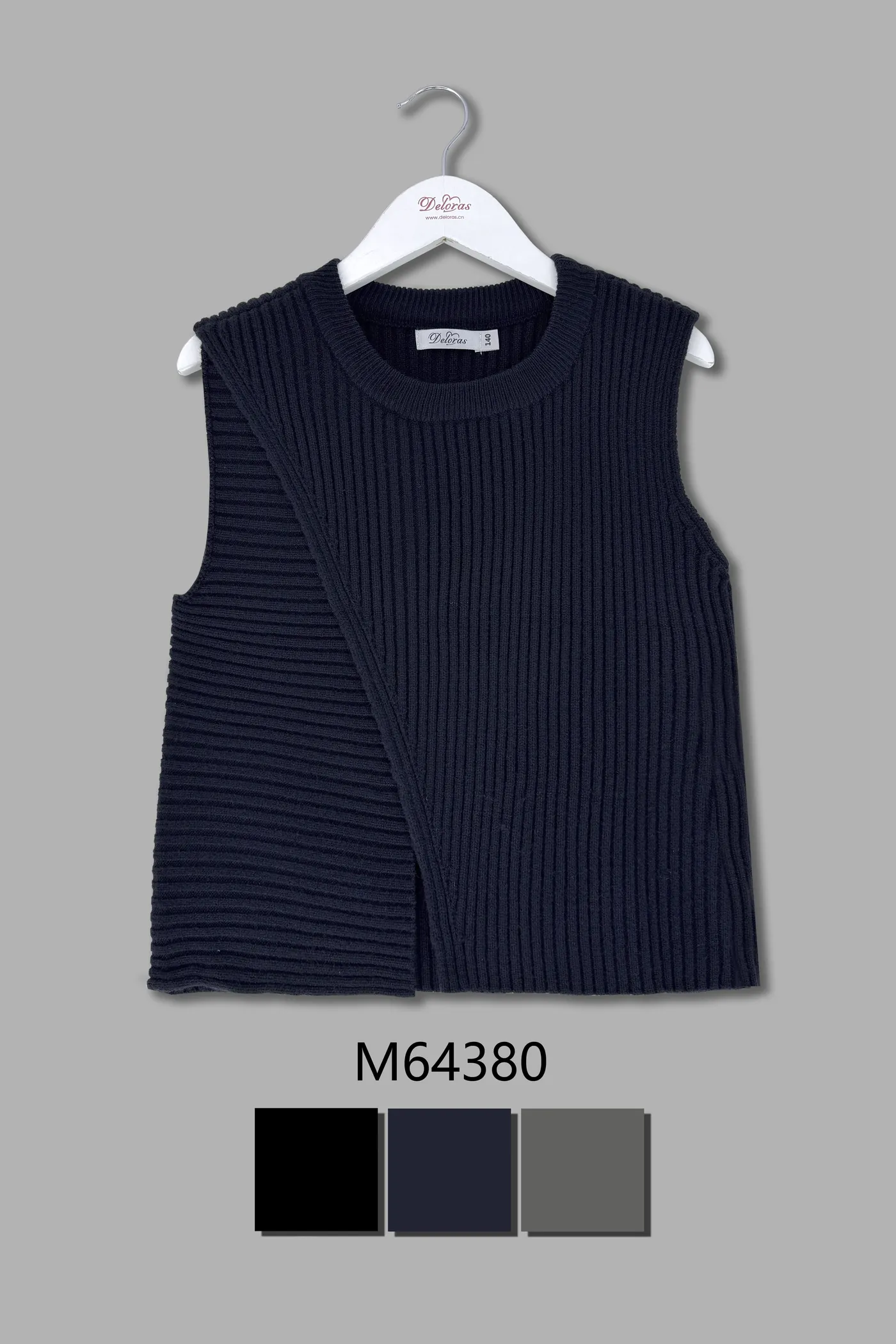 DELORAS жилет M64380 оптом